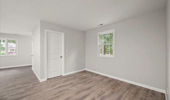 152 CAMELOT Cir, Berlin, MD 21811