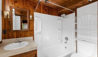 1920 Kingsboro Rd, Casper, WY 82604