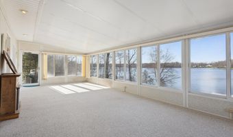 140 32nd St, Allegan, MI 49010