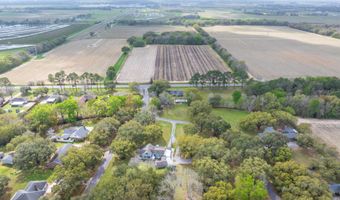 8916 Eastwood Dr, Abbeville, LA 70510