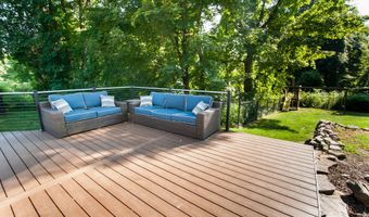 148 Middle River Rd, Danbury, CT 06811
