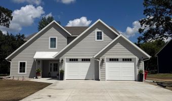 1753 Karnis Dr NW, Alexandria, MN 56308