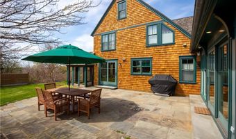 240 Third Beach Rd, Middletown, RI 02842