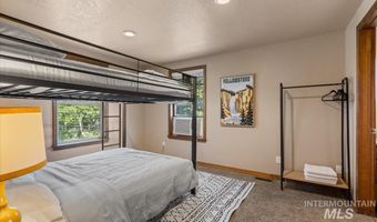 502 Lake Cascade Pkwy 6, Cascade, ID 83611