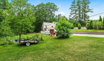 648 Raymond Rd, Chester, NH 03036
