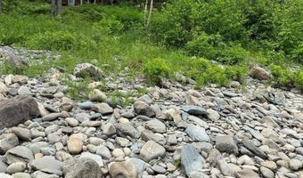 6 Maple Dr, Abbot, ME 04406