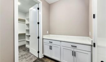 20322 166th St, Basehor, KS 66007