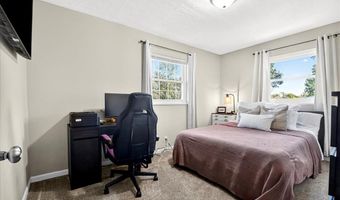 277 Ramsey Ln, Ballwin, MO 63021