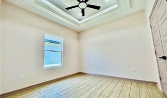 512 Tower Oak Dr, Alamo, TX 78516