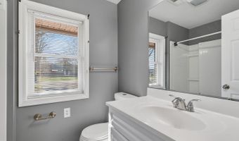 6307 COTTONWOOD Dr, Alexandria, VA 22310