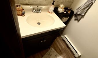106 Burnshaw Ln, Albrightsville, PA 18210