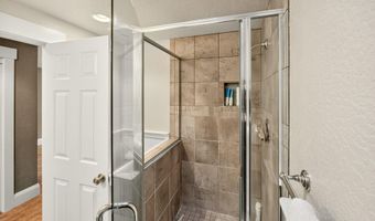 767 Twin Pines Cir, Ashland, OR 97520