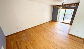 28 Chain Blvd, Bayville, NJ 08721