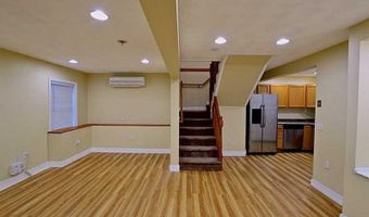 38 New London Ave, West Warwick, RI 02893