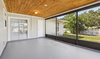 493 Quarry Ln, Sebastian, FL 32958