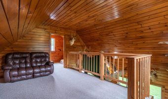 241 S Albany Rd, Albany, VT 05820