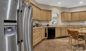 44 Pacifico Dr, Asheville, NC 28806