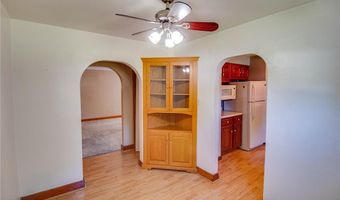 3616 Coronado Dr, Alton, IL 62002