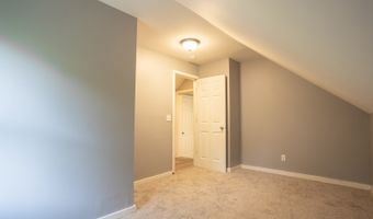 42448 N Lake Ave, Antioch, IL 60002
