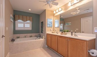 10900 HOLYSTONE Ln 301, Berlin, MD 21811