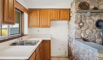 240 Black Point Rd, Alton, NH 03810
