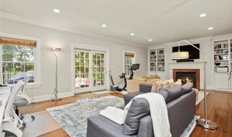 6 Maple St 6, New Canaan, CT 06840