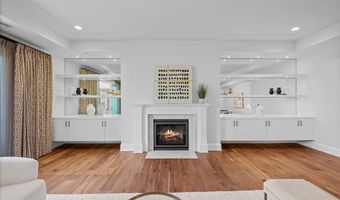 8121 RIVER Rd 423, Bethesda, MD 20817