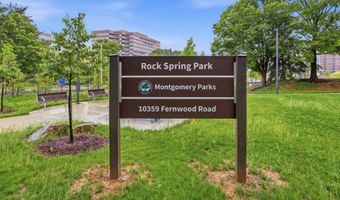 6924 ROCKLEDGE Dr, Bethesda, MD 20817