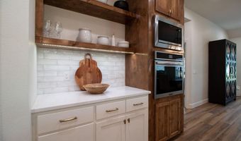 30397 S 567 Rd 89, Monkey Island, OK 74331