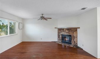 10966 Neola Rd, Apple Valley, CA 92308