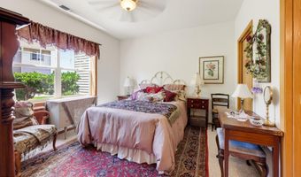 965 Golden Aspen Pl, Ashland, OR 97520