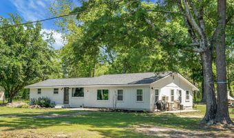 1192 Church Of God Rd, Bonneau, SC 29431
