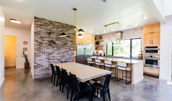 10901 Old Fashion Dr, Bentonville, AR 72713