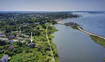 25 Fort Hill Rd, Bristol, RI 02809