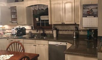 61 Mannon Dr, Alum Creek, WV 25003