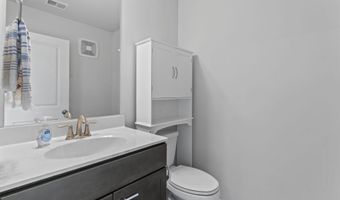 2410 STELLA Pl 2, Alexandria, VA 22303