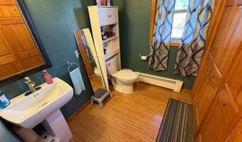 1105 Benton St, Albany, MO 64402