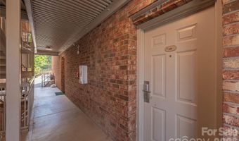 222 Bowling Park Rd, Asheville, NC 28803