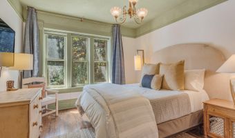 320 W Main St, Aspen, CO 81611