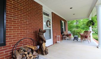 1538 Redfields Rd, Appomattox, VA 24522