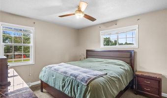 1214 S Darling Dr NW, Alexandria, MN 56308