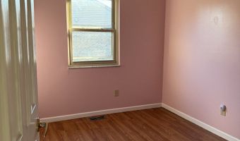 8815 Royal Meadow Dr, Indianapolis, IN 46217