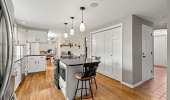 12 Magazine St, Bedford, NH 03110