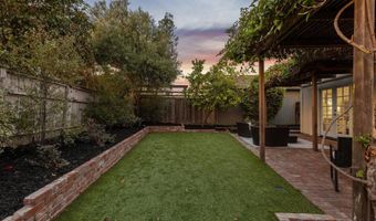 245 Inverness Ct, Alameda, CA 94502