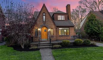 96 Amherstdale Rd, Amherst, NY 14226