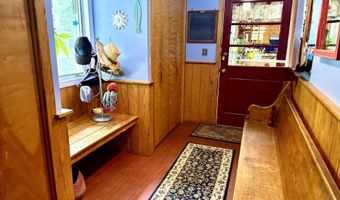 204 Meetinghouse Ln, Brattleboro, VT 05301
