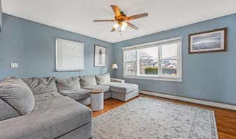 15 Bingham Pl, Amityville, NY 11701
