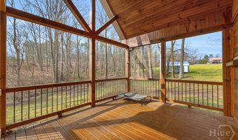 928 Hawkins Rd, Homer, GA 30547