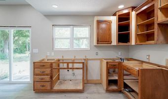 2118 W Radio Ln, Arkansas City, KS 67005