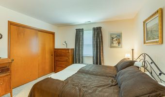 920 Shellbark Rd, Anderson, IN 46011
